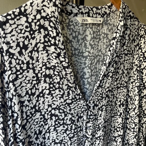 Zara Black & White Long Sleeve Dress - Picture 3 of 6